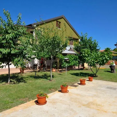 Nevija * Novigrad Istria